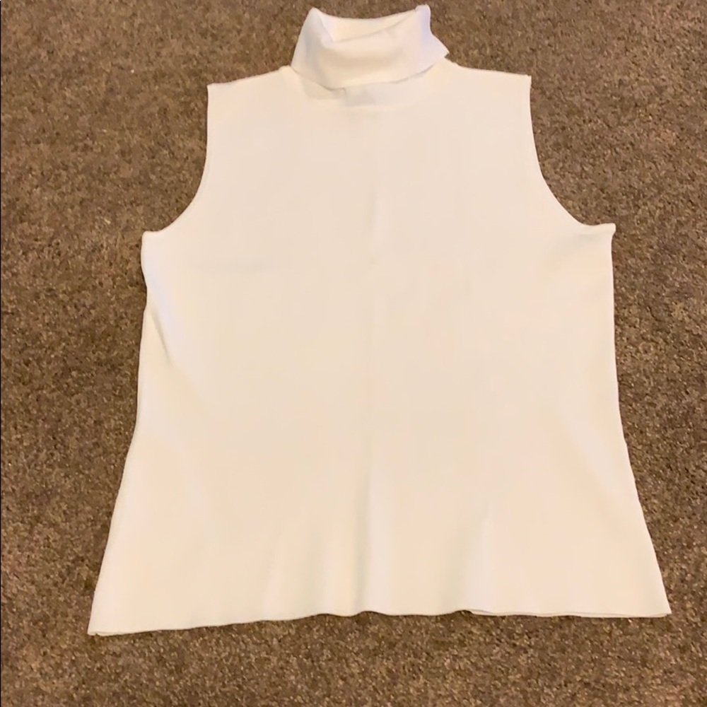 🔴 Scott Taylor sleeveless turtleneck 5 for $25